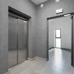 Air-conditioned In With Parking By Renters *