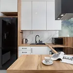 Air-conditioned In With Parking By Renters * Rzeszów