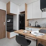 Air-Conditioned Apartment In Rzeszow With Parking & Balcony By Noclegi Renters Apartment *