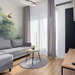 Air-conditioned In With Parking By Renters Ряшів
