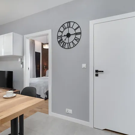 Apartment Air-Conditioned Apartment In Rzeszow With Parking & Balcony By Noclegi Renters