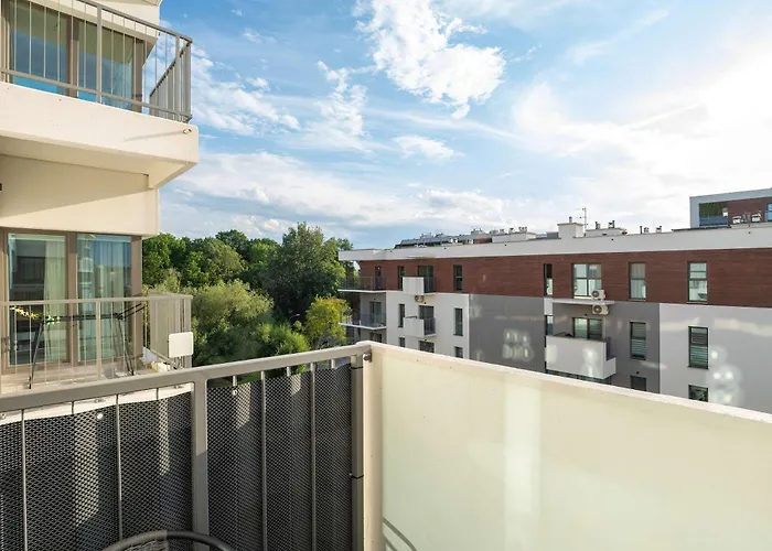 Air-conditioned In With Parking By Renters Rzeszów